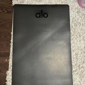 ALO Yoga Warrior Mat